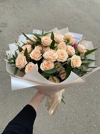 Букет Кремовые розы Латте в Кривоносово